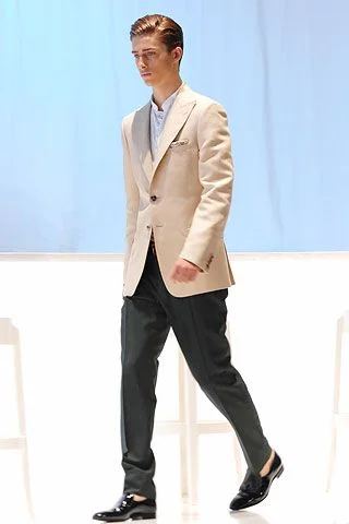 Look 19